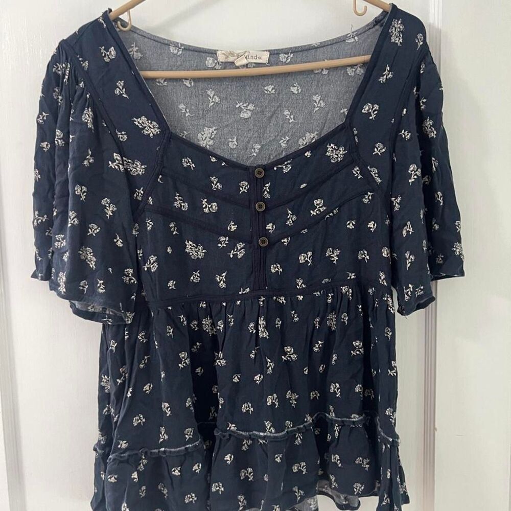 Rewind Women's Navy Floral Peasant Shirt Sz Large